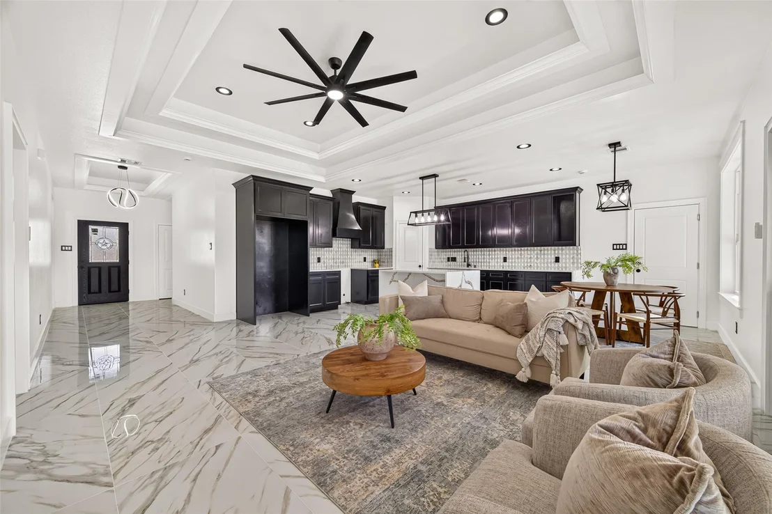 Photo of 1022 Exotic Pine Drive