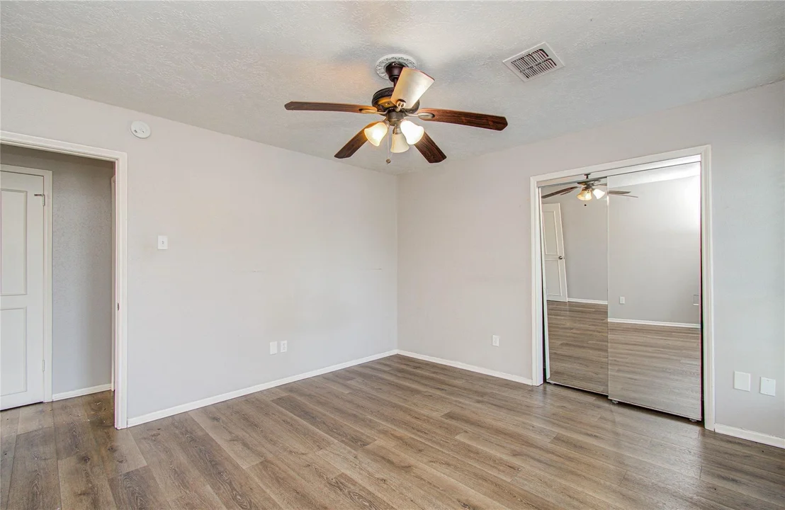 Photo of 9430 Claridge Drive