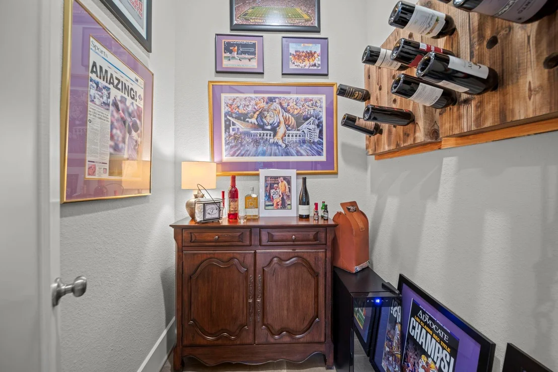Photo of 30 Madrone Terrace Place