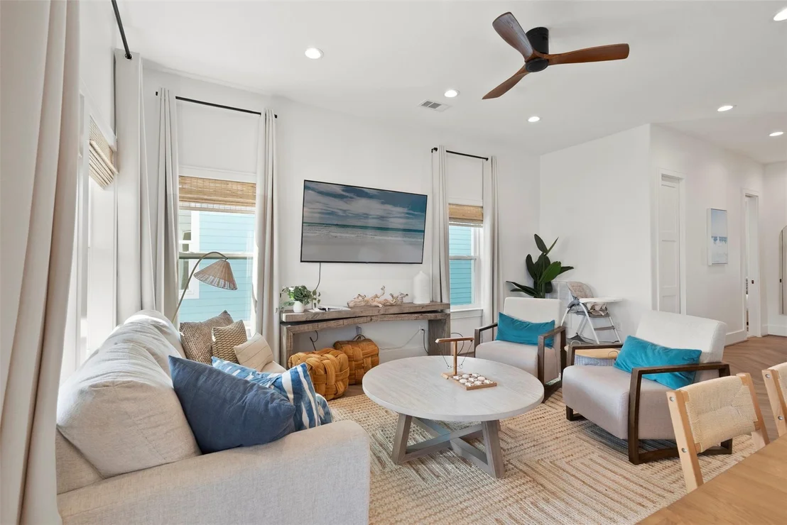 Photo of 3807 Neptune