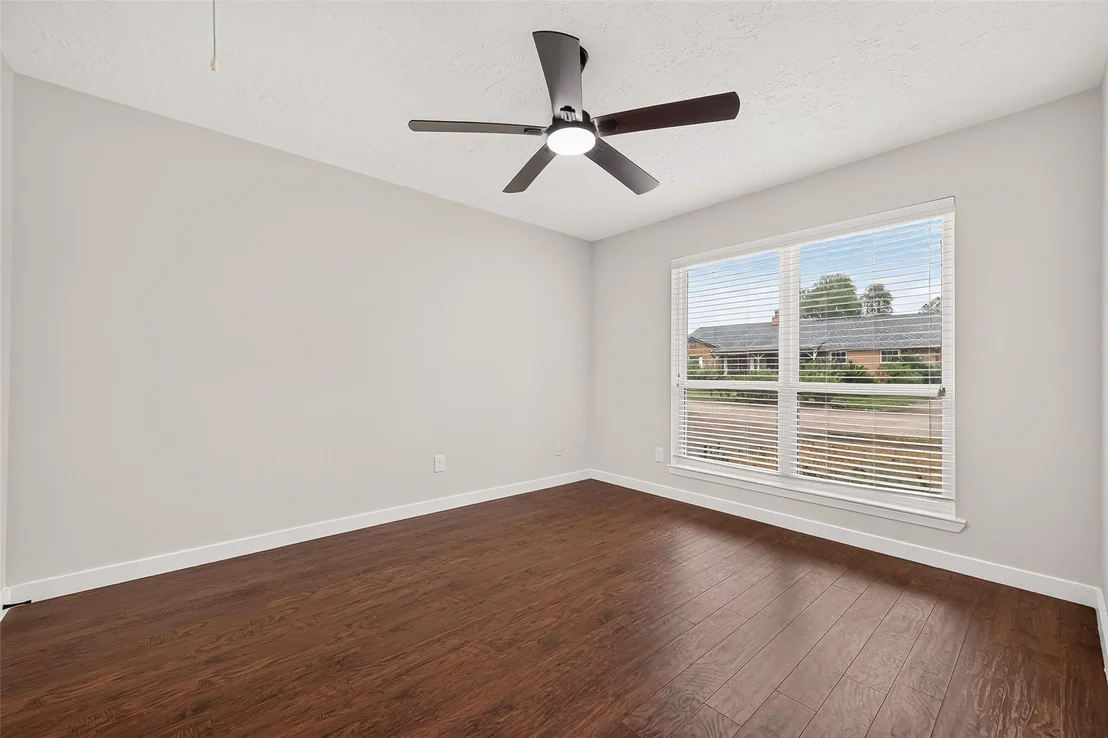 Photo of 9523 Riverside Lodge Drive