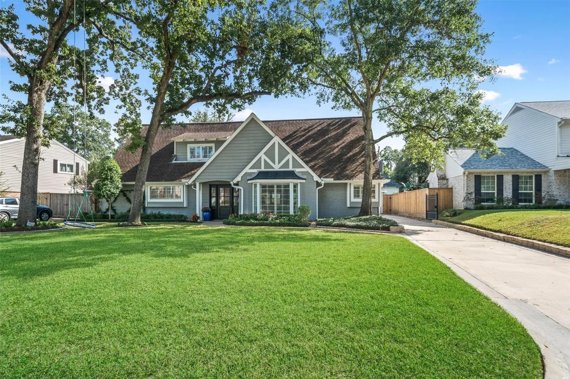 Photo of 14231 Carolcrest Drive
