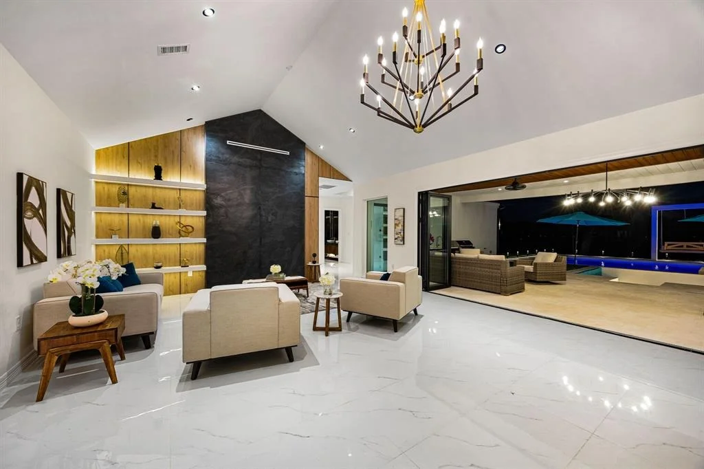Photo of 3227 River Bend Drive