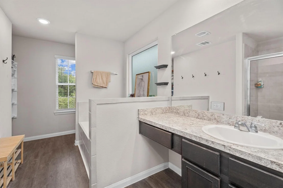Photo of 1325 Mount Bassie Trail