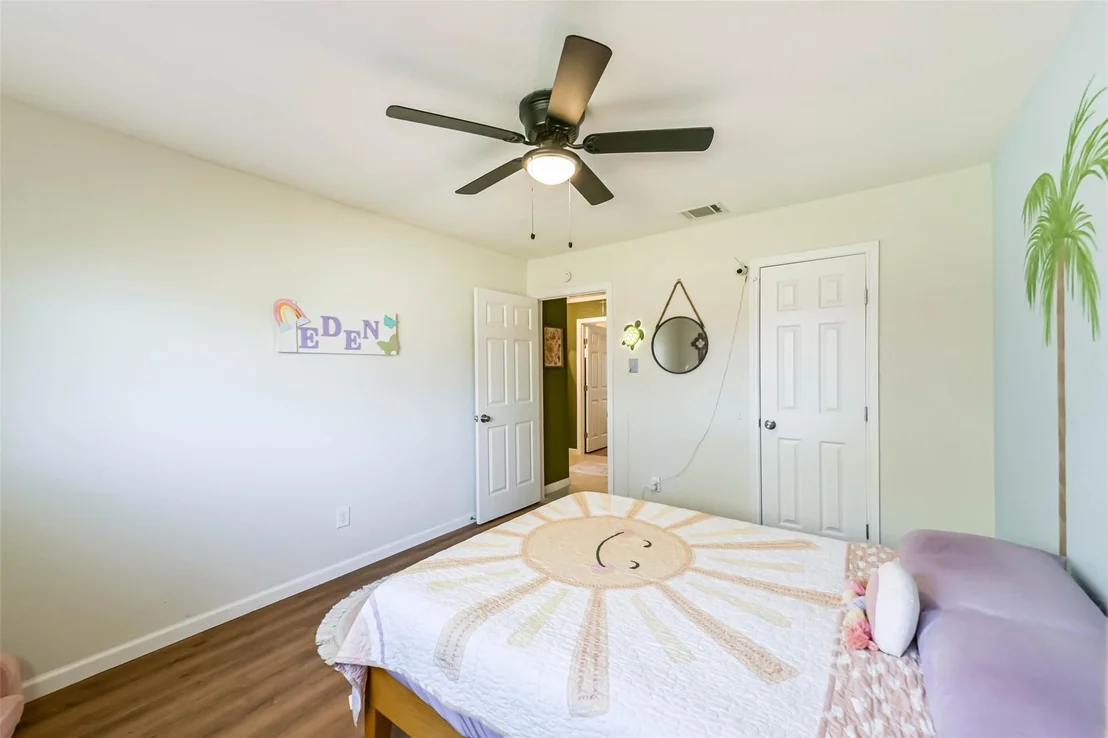 Photo of 323 Coventry Lane