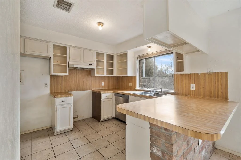Photo of 22703 Elsinore Drive