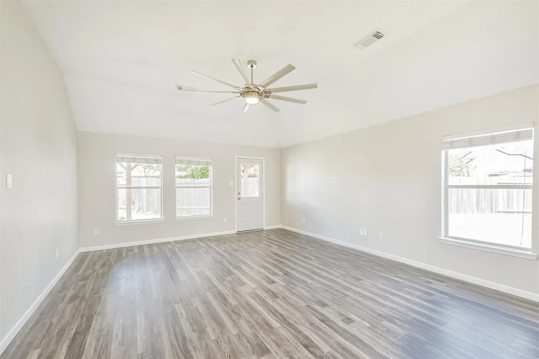 Photo of 11806 Piney Way Lane