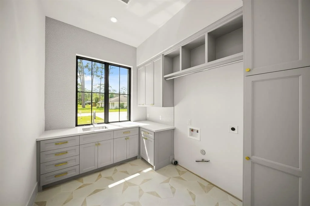 Photo of 1222 Glourie Drive