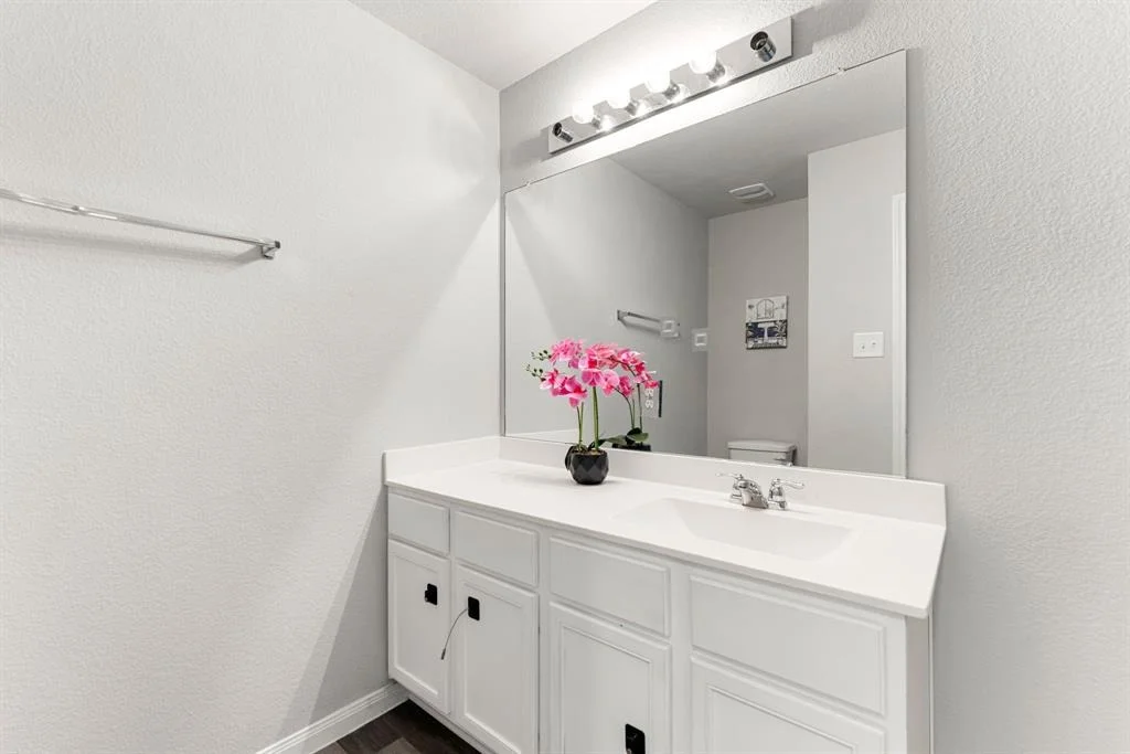 Photo of 24730 Bastiani Canvas Lane