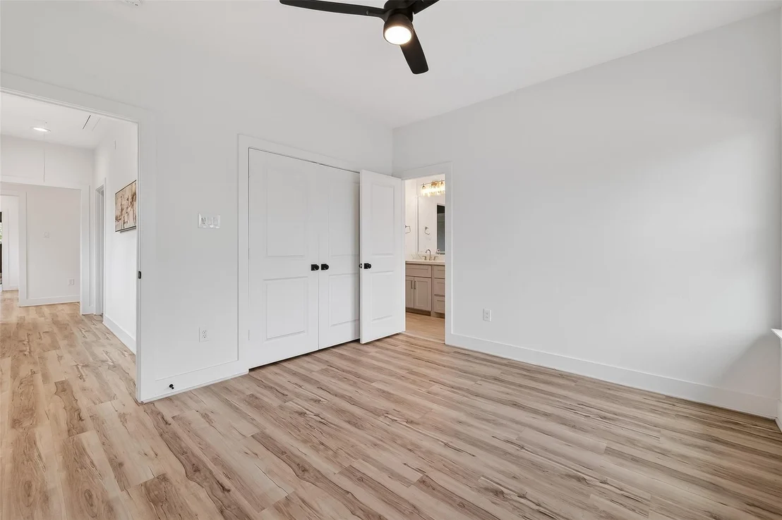 Photo of 3323 Cornell Street