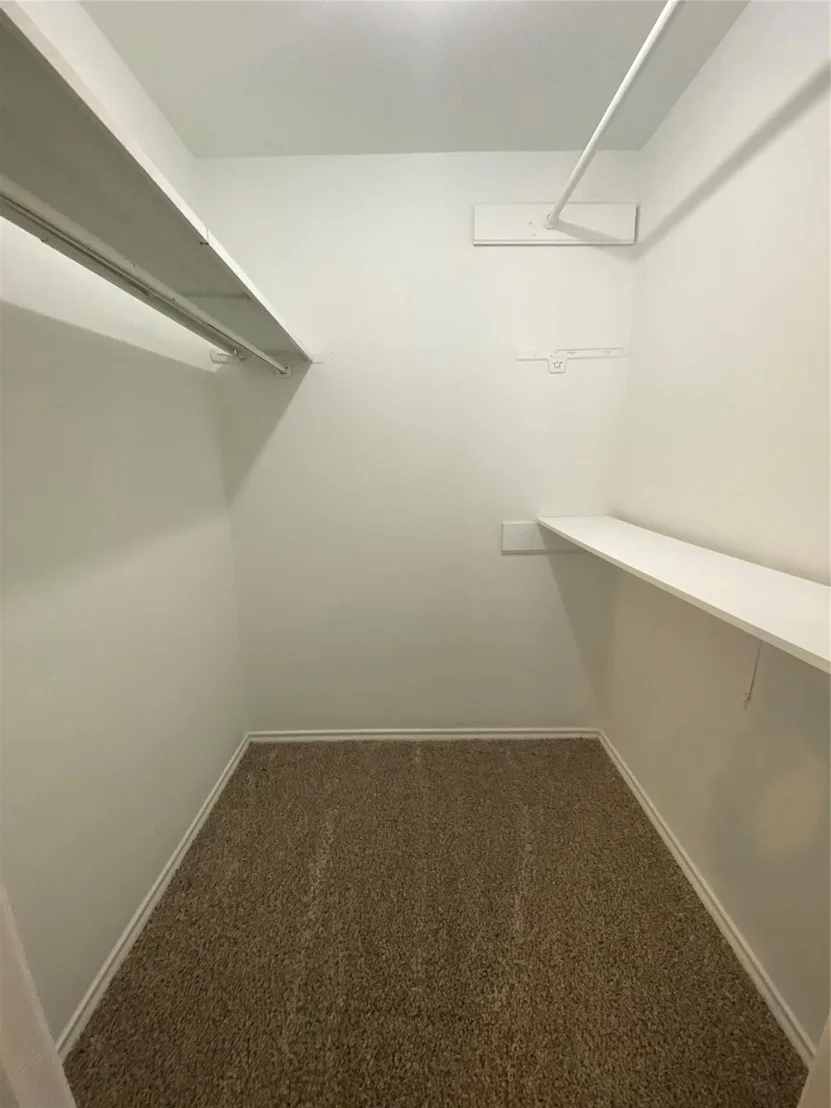 Photo of Unit 274 at 2501 Gulf Freeway