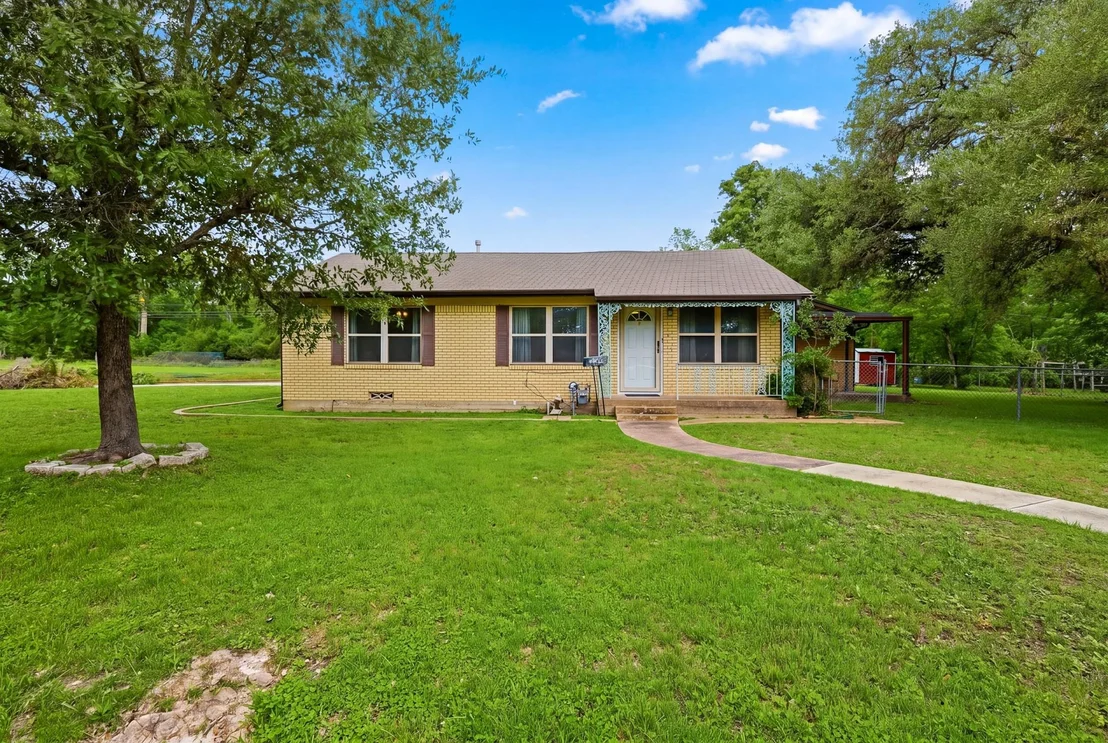 Photo of 806 Mary Lake Drive