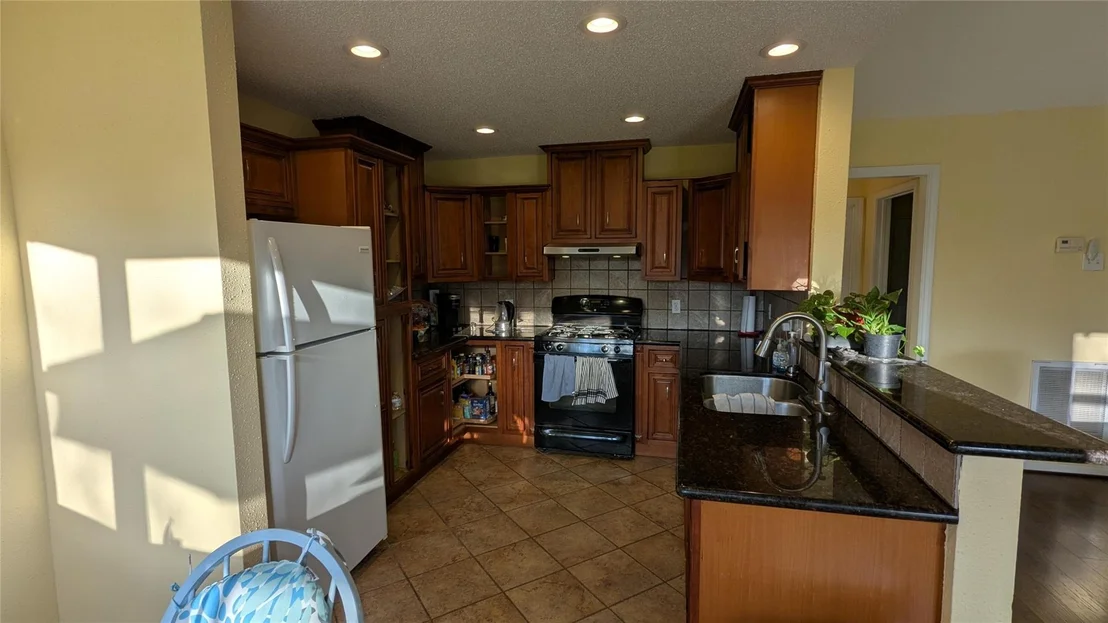 Photo of 4413 N Heron Drive