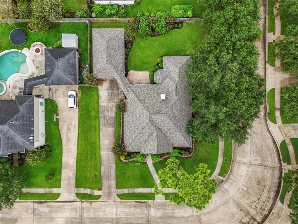 Photo of 911 Pine Breeze Drive