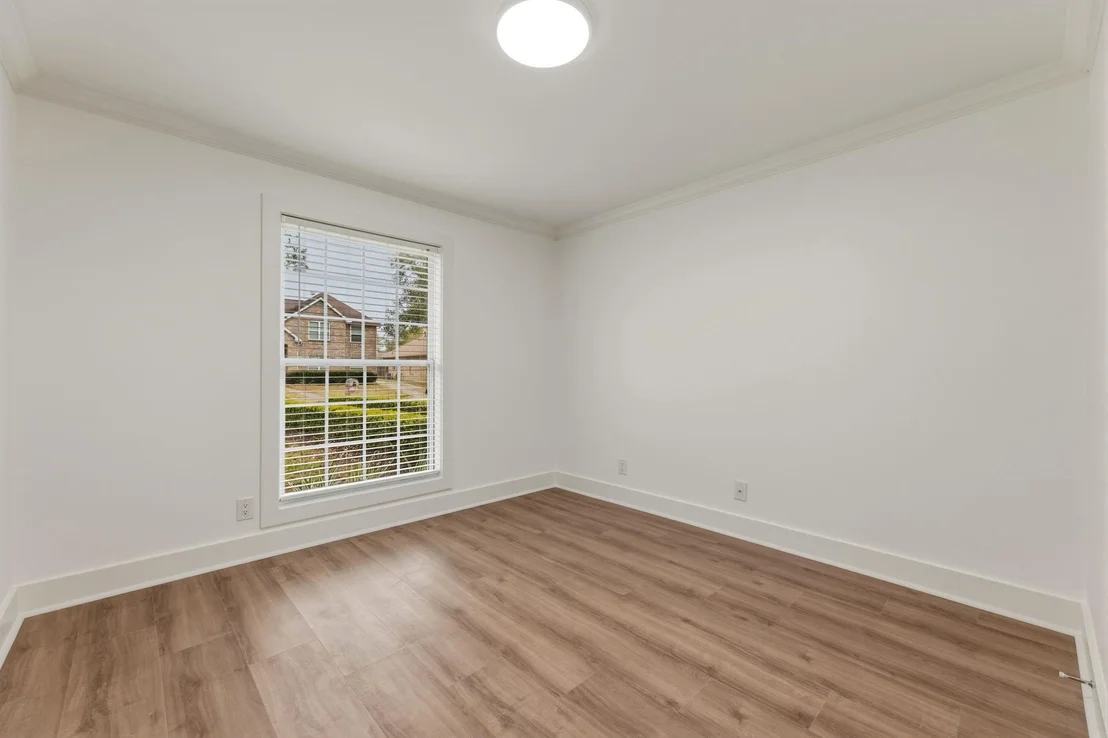 Photo of 1002 Chippenham Drive
