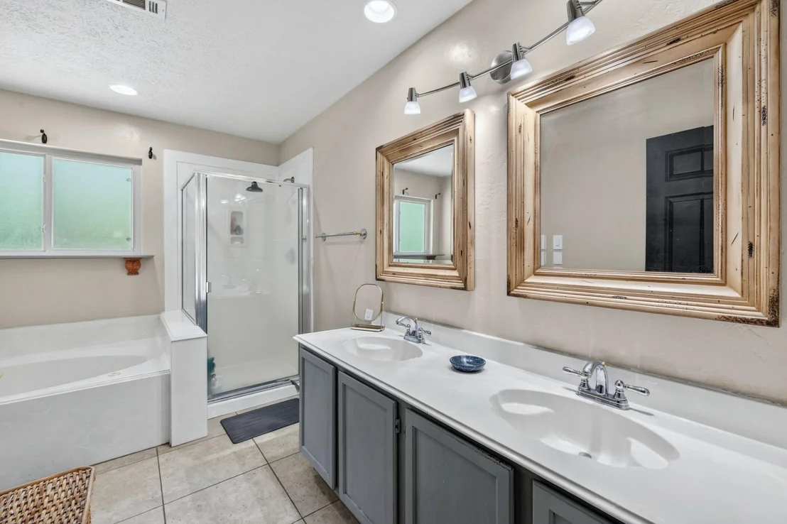 Photo of 129 N Rainbow Ridge Circle