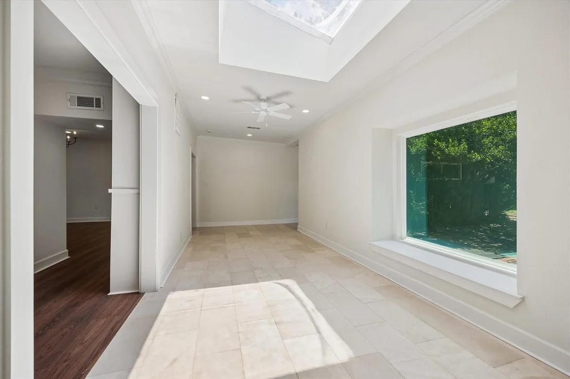 Photo of 3071 Locke Lane