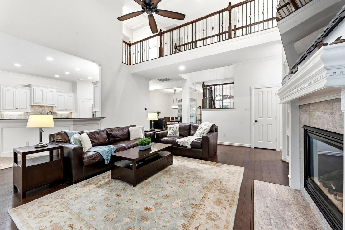 Photo of 130 E Fairbranch Circle