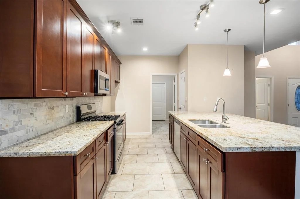 Photo of 15825 Boulder Oaks Drive
