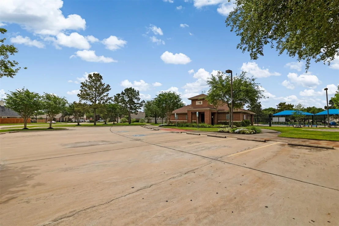 Photo of 4722 Autumn Pine Lane