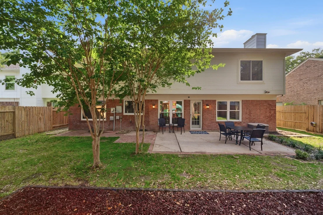 Photo of 815 Sierra Lake Drive