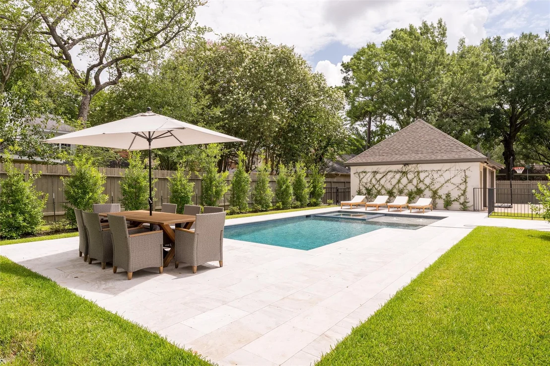 Photo of 25 Woodsborough Circle