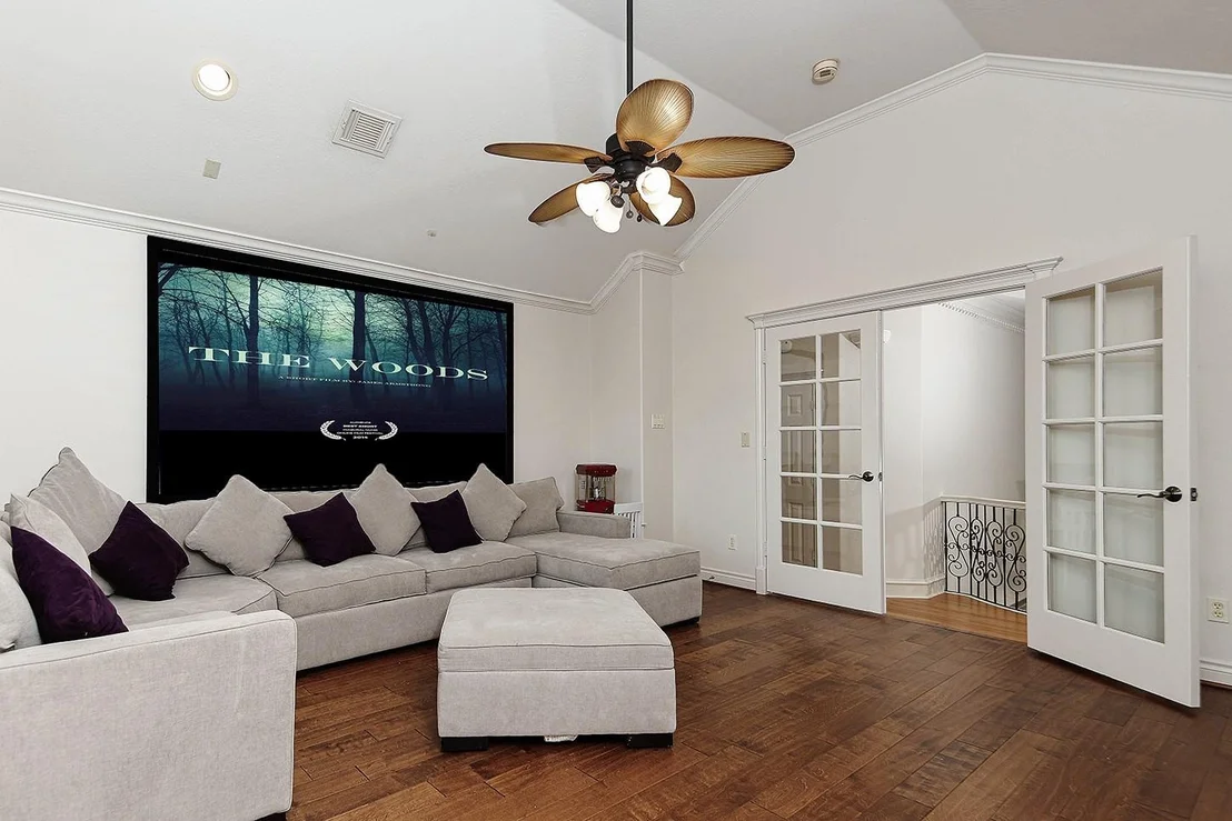 Photo of 10 Snow Pond Place