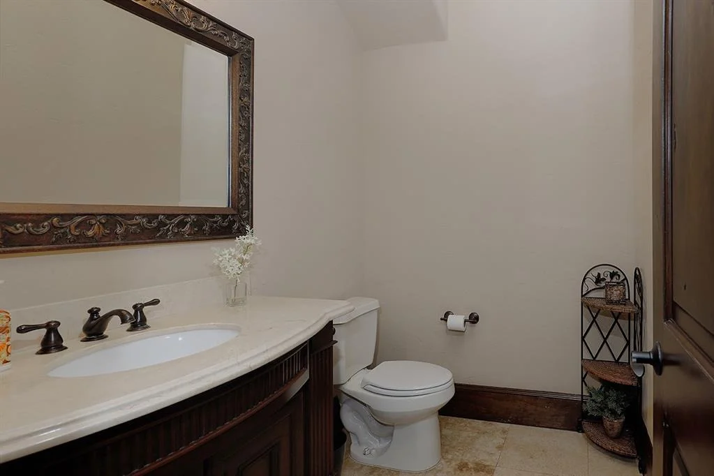 Photo of 6807 Pennwell