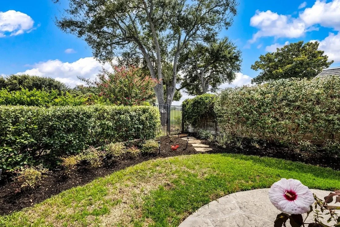 Photo of 4 Crestwood Circle