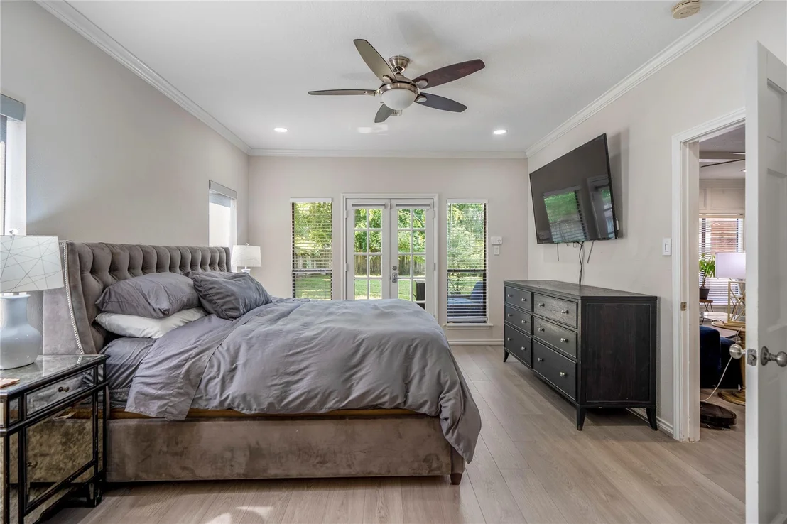 Photo of 407 Champion Lake Drive