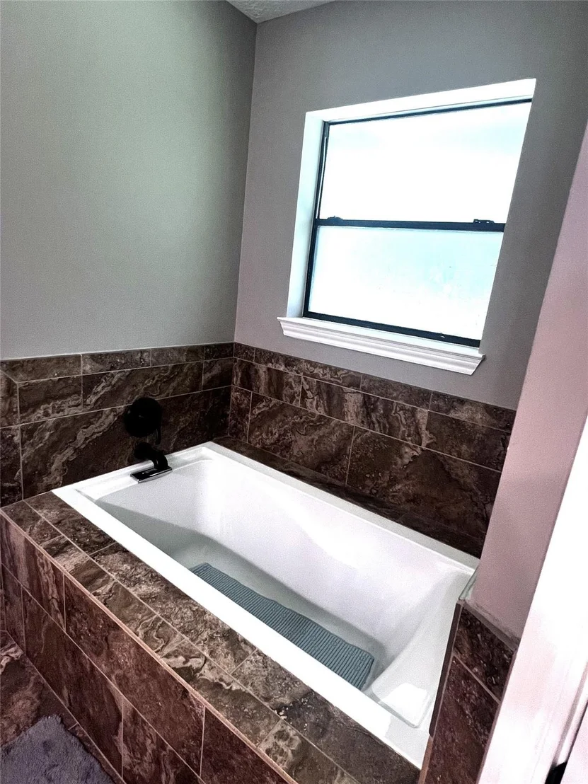 Photo of 4335 Harvey Road
