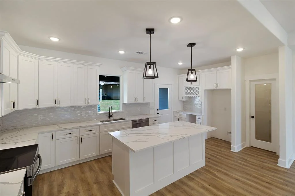 Photo of 409 Echo Lane
