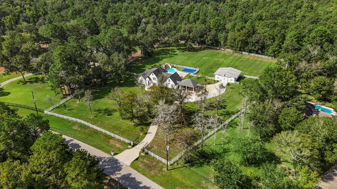Photo of 31219 Edgewater Drive