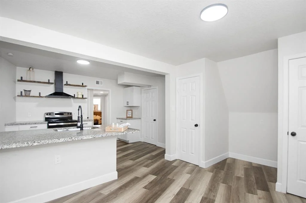 Photo of 907 Longhorn Trail