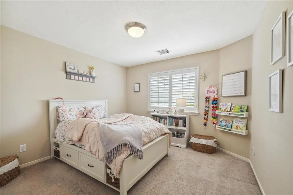 Photo of 13923 Roxton Drive