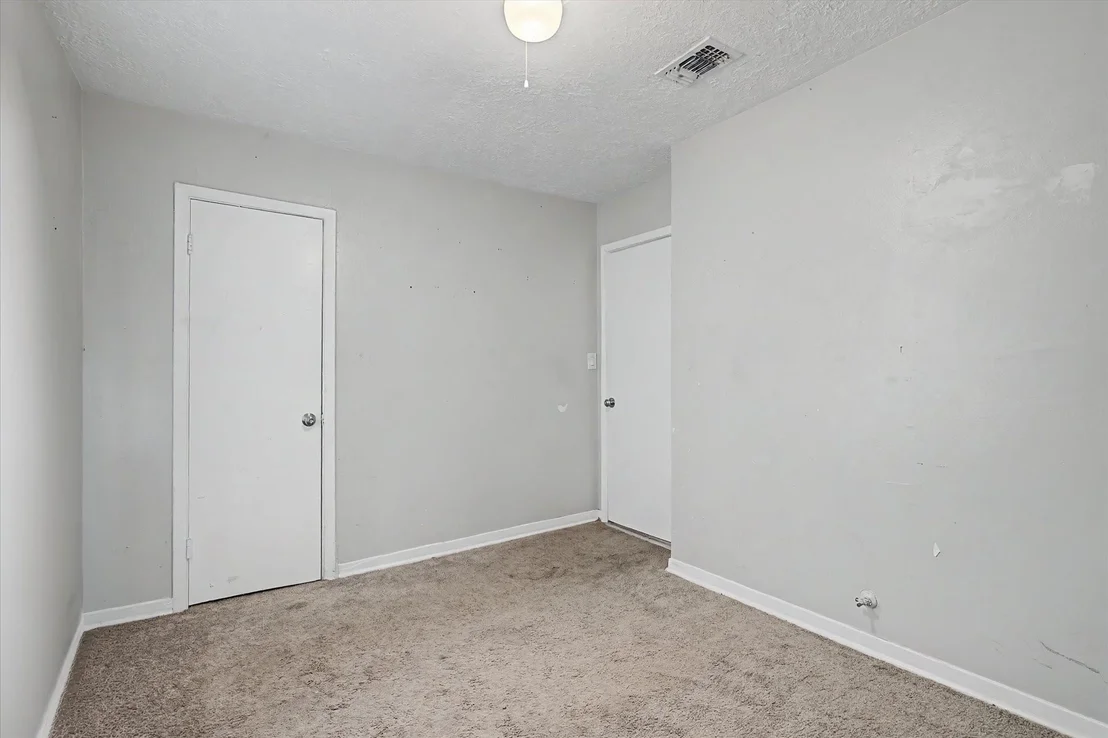 Photo of 1019 Bertrand Street