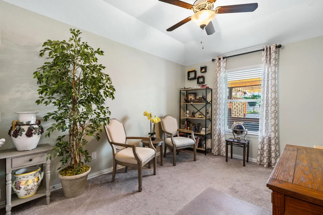 Photo of 2204 Golden Laurel Drive