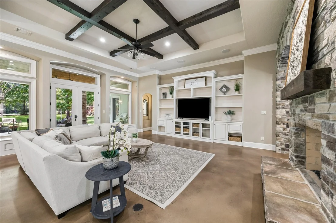 Photo of 28203 Meadow Forest