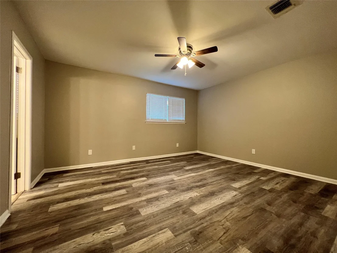 Photo of 1506 Castlerock Drive