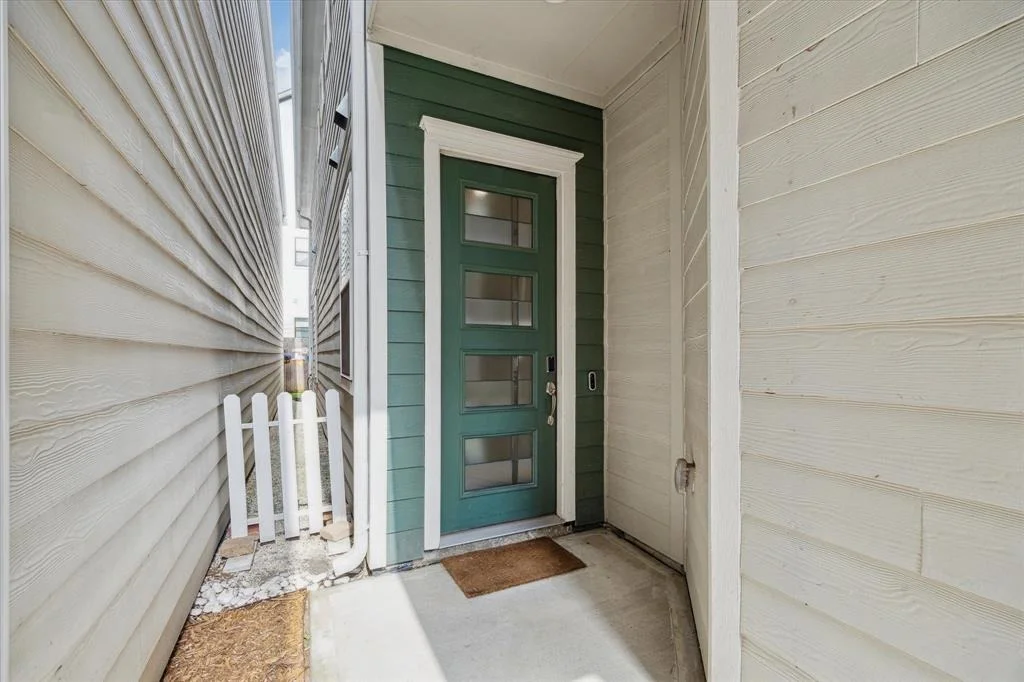 Photo of 3715 Oakroc Grove