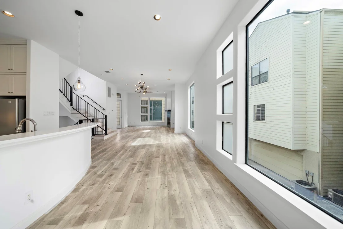 Photo of 906 Reinerman Street