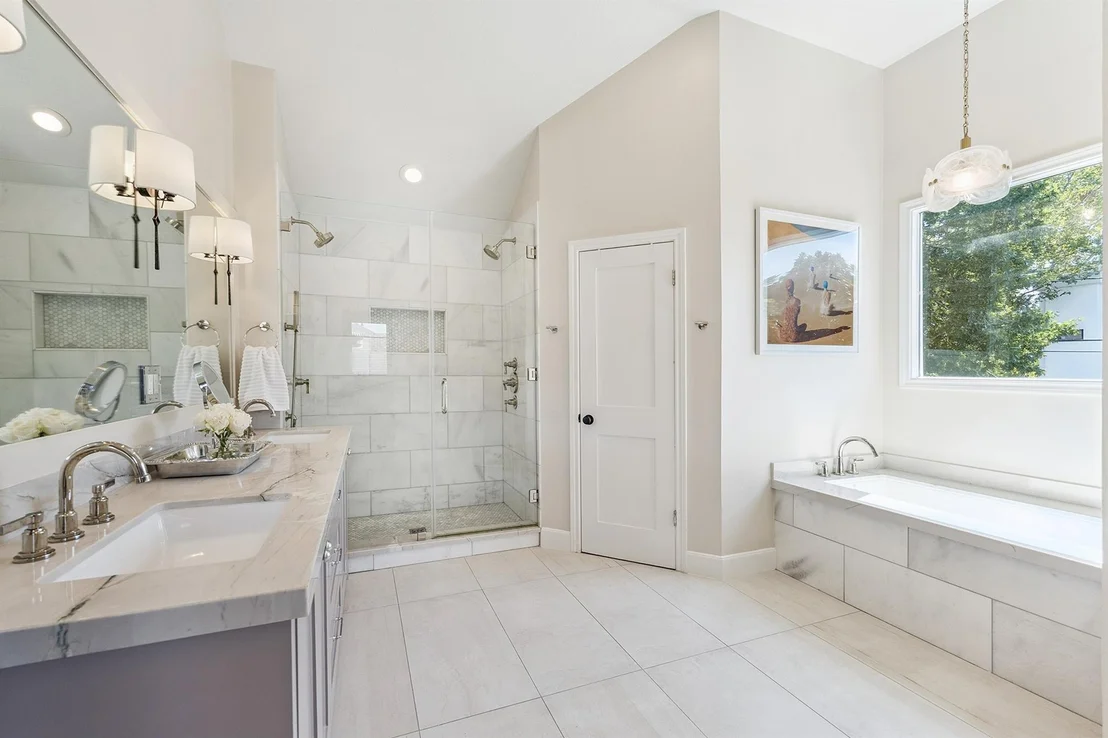 Photo of 3831 Riley Street