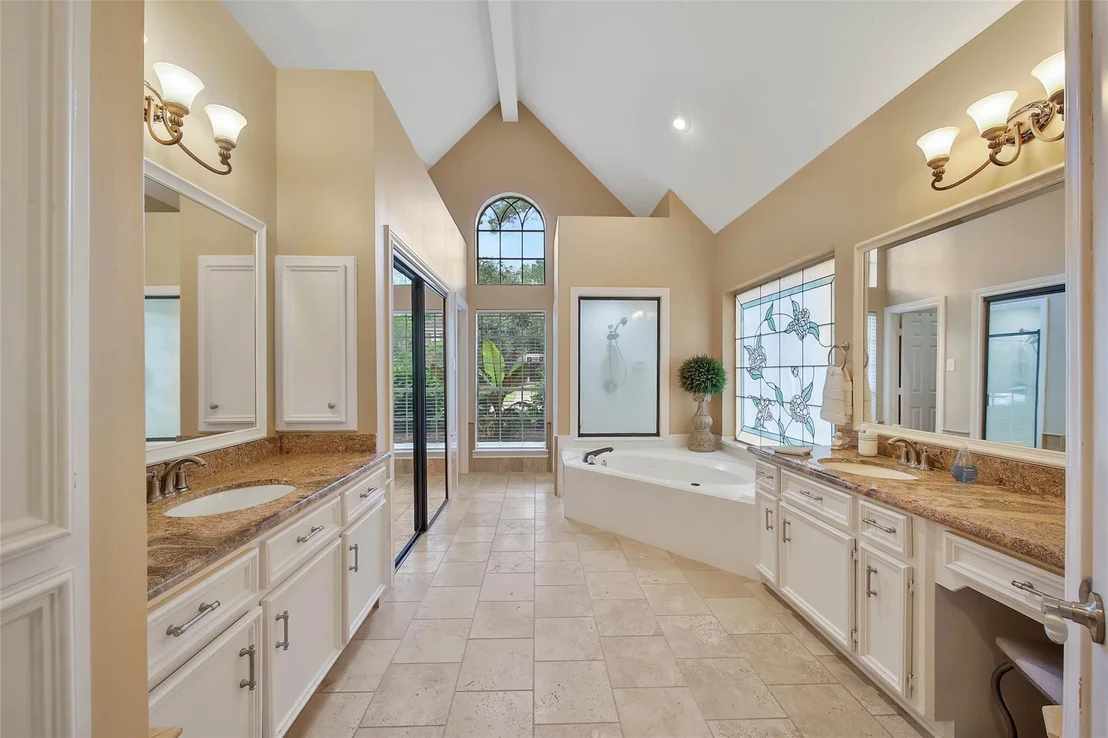 Photo of 1702 Seven Maples Drive
