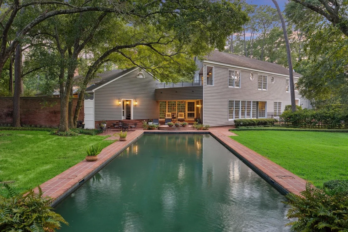 Photo of 3971 Inverness Drive