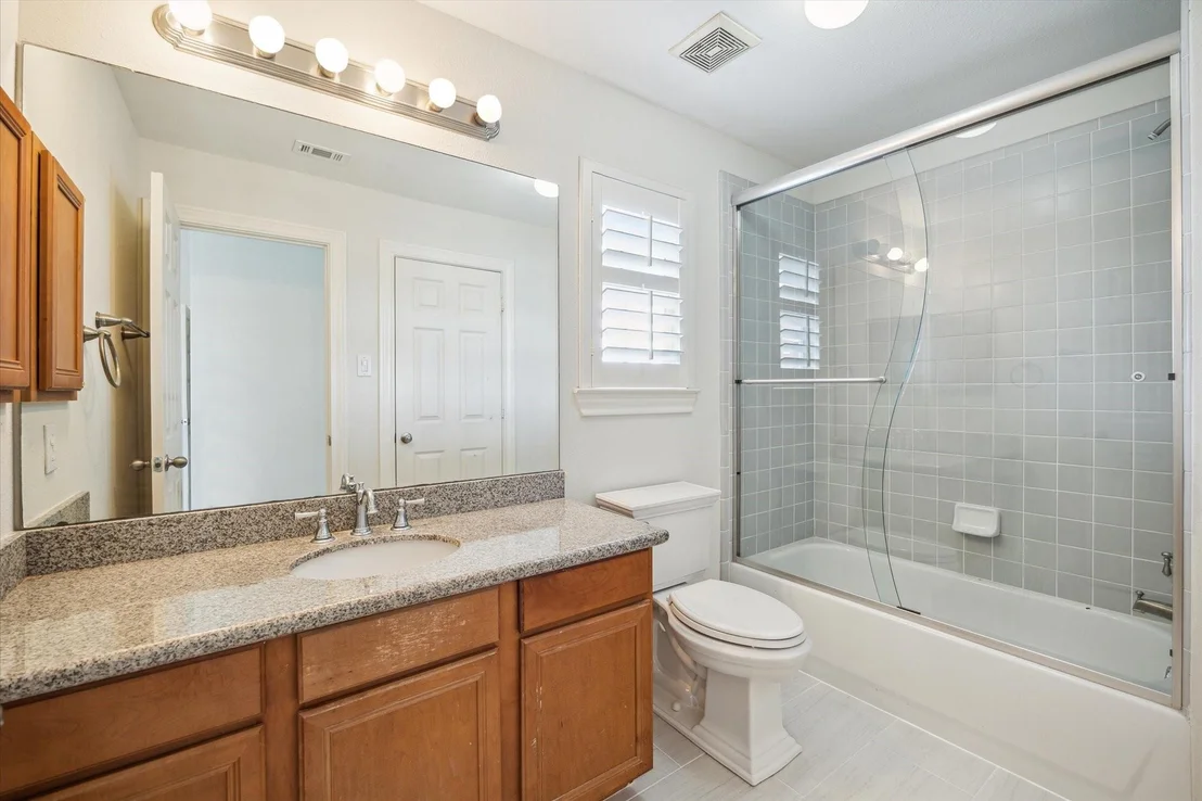 Photo of 2945 Clinton Drive