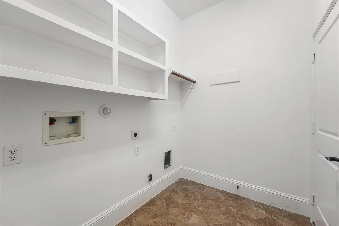 Photo of 19011 Royal Cove Circle