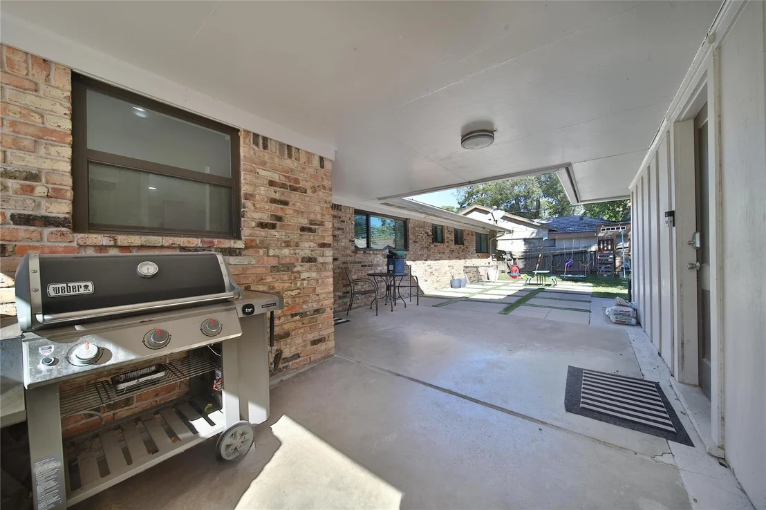 Photo of 4402 Fallbrook Drive