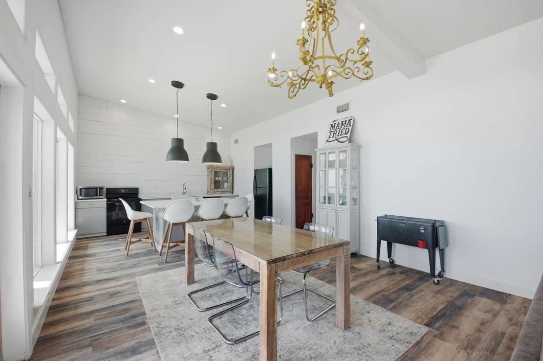 Photo of 706 Beach Drive
