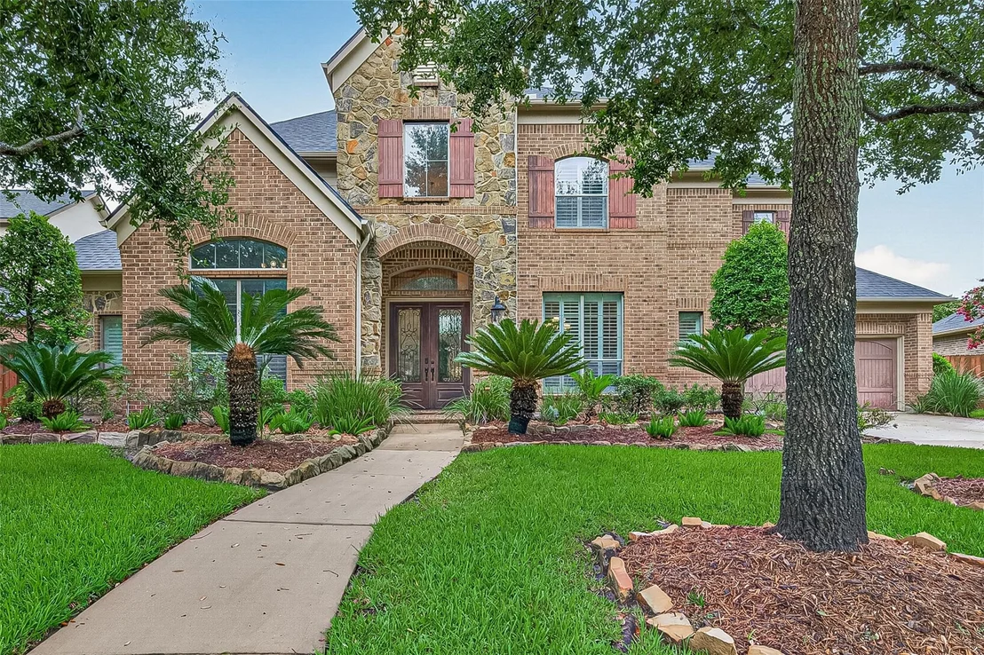 Photo of 2414 Fairbreeze Drive