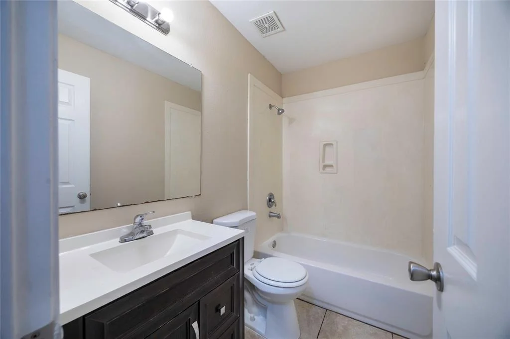 Photo of 6319 Winfield Road